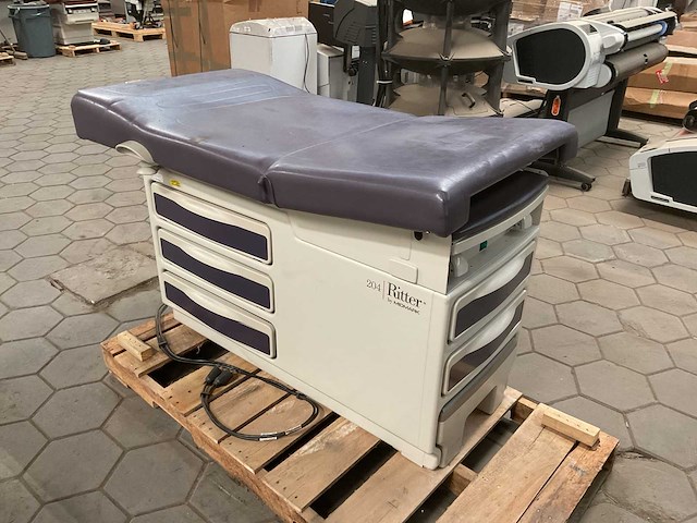 Ritter 204-014 examination table - afbeelding 2 van  8