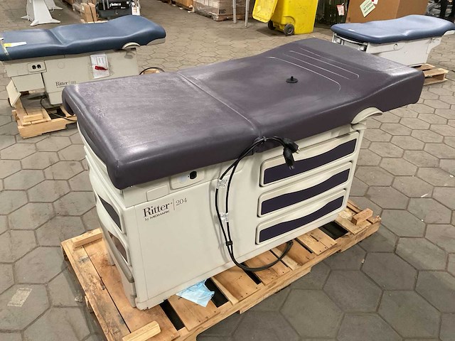 Ritter 204 examination table - afbeelding 1 van  8