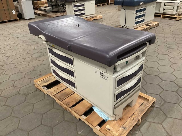 Ritter 204 examination table - afbeelding 3 van  8