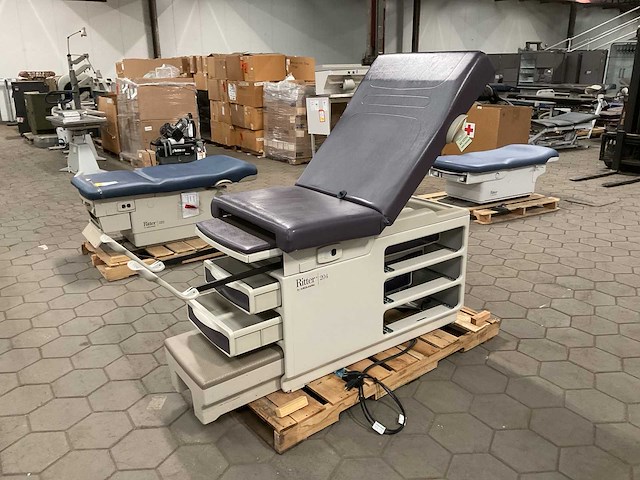 Ritter 204 examination table - afbeelding 8 van  8