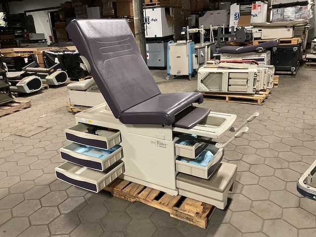 Ritter 204 examination table - afbeelding 6 van  7