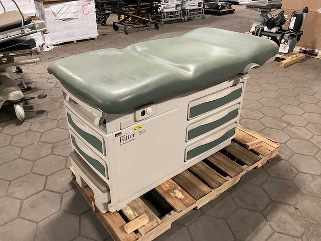 Ritter 204 examination table - afbeelding 1 van  7
