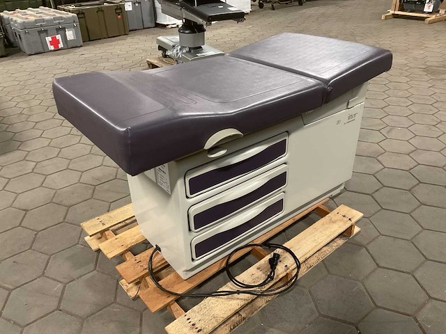 Ritter 204 examination table - afbeelding 1 van  8
