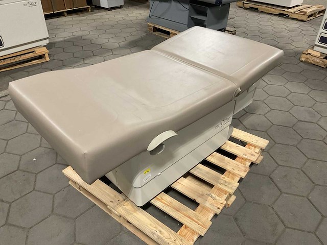 Ritter 222 examination table - afbeelding 1 van  7