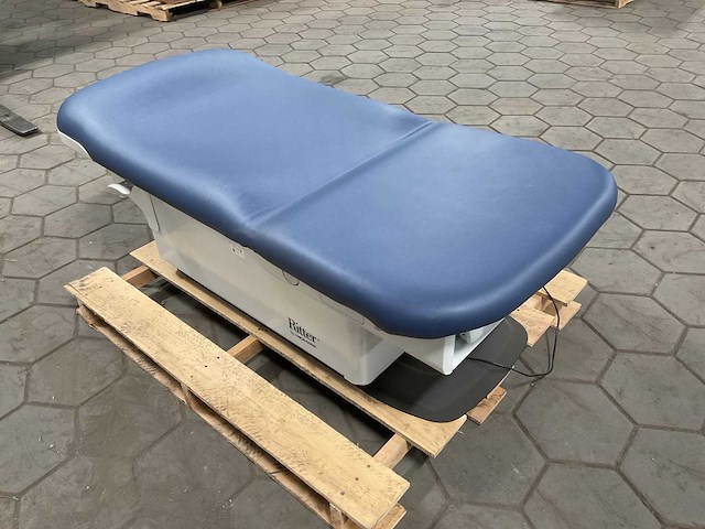 Ritter 224-001 examination table - afbeelding 4 van  7