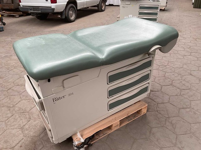 Ritter by midmark 204 medische onderzoekstafel - afbeelding 1 van  11