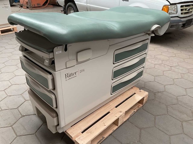 Ritter by midmark 204 medische onderzoekstafel - afbeelding 1 van  11
