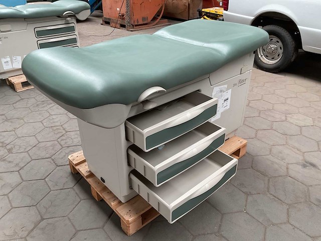 Ritter by midmark 204 medische onderzoekstafel - afbeelding 6 van  12