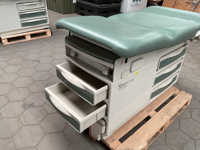 Ritter by midmark 204 medische onderzoekstafel - afbeelding 8 van  12
