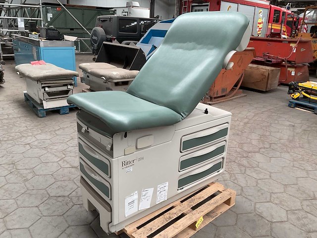 Ritter by midmark 204 medische onderzoekstafel - afbeelding 11 van  12