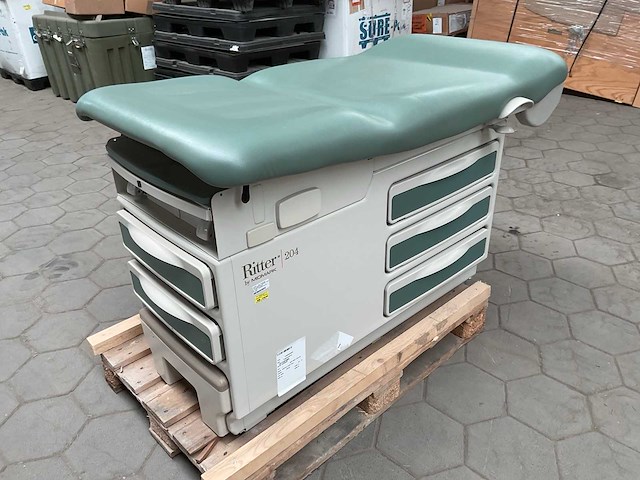 Ritter by midmark 204 medische onderzoekstafel - afbeelding 1 van  12