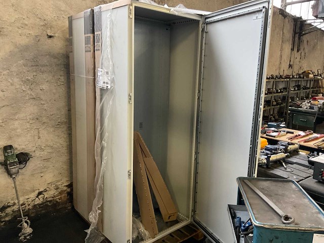 Ritualisme se 5833.600 schakelkast (2x) - afbeelding 3 van  6