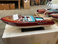 Riva aquarama decoratie speedboot - afbeelding 3 van  4