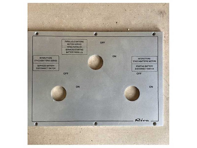 Riva battery switch panel plate silver - afbeelding 2 van  3
