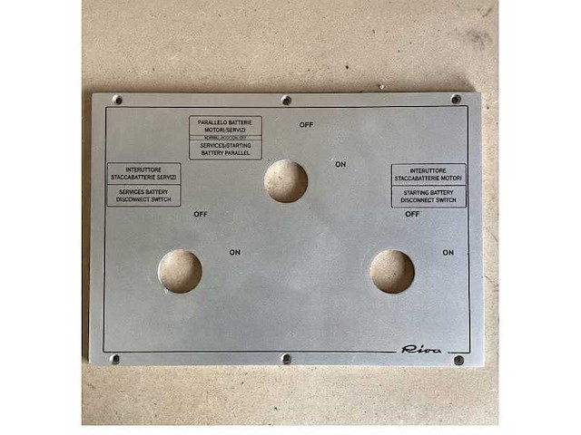 Riva battery switch panel plate silver - afbeelding 3 van  3