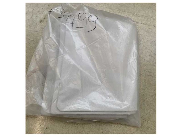 Riva rivale 56 bimini closure with windows - durable white marine canopy for sun and weather protection - afbeelding 1 van  2