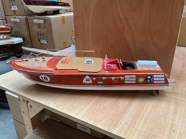 Riva speedboot - afbeelding 2 van  7