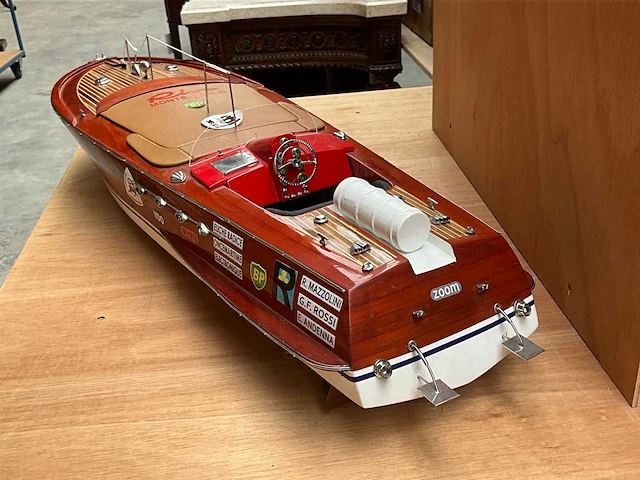 Riva speedboot - afbeelding 4 van  7