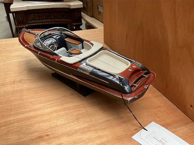 Riva speedboot - afbeelding 3 van  7