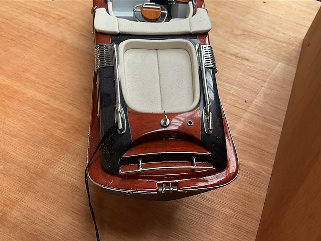 Riva speedboot - afbeelding 4 van  7