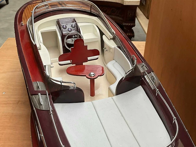 Riva speedboot - afbeelding 5 van  7