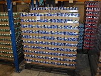 Rivella. 105 trays a 24 blikken 0,33l. totaal 2520 blikken. tht 6-26. bod is inclusief 378 euro statiegeldw... - afbeelding 1 van  2