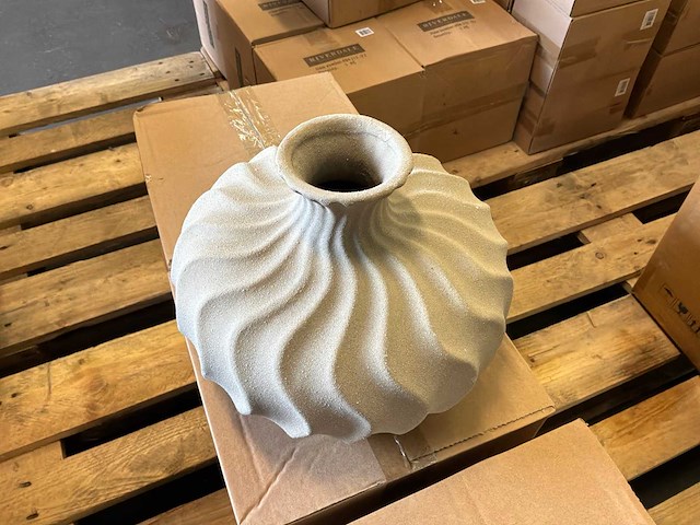 Riverdale – vaas cherelle 27cm mat zand - afbeelding 5 van  7