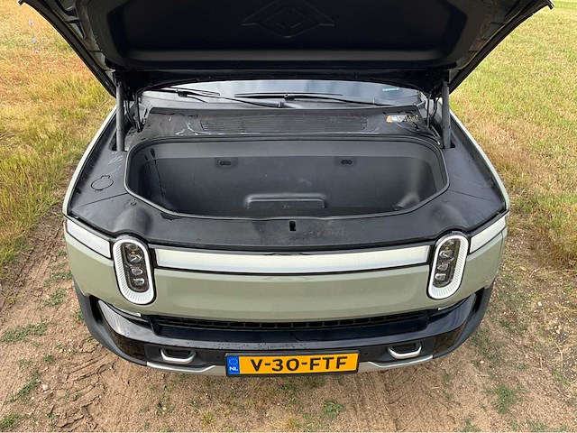 Rivian - r1t - 2022 - afbeelding 10 van  38