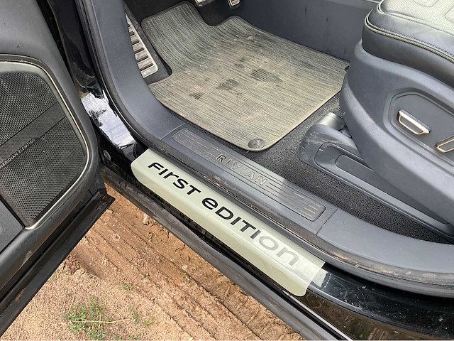 Rivian - r1t - 2022 - afbeelding 18 van  38