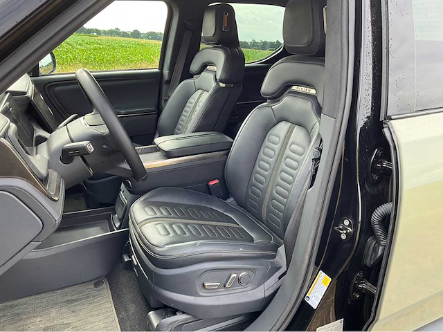 Rivian - r1t - 2022 - afbeelding 19 van  38