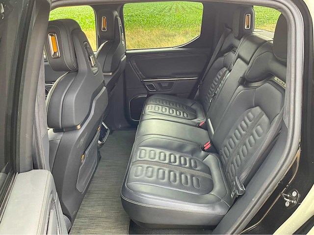 Rivian - r1t - 2022 - afbeelding 20 van  38