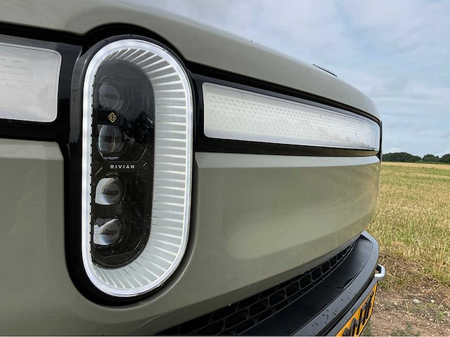 Rivian - r1t - 2022 - afbeelding 30 van  38