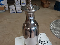 Rivièra maison roger hotel tafellamp met een bijpassende classic linnen lampenkap. - afbeelding 3 van  5