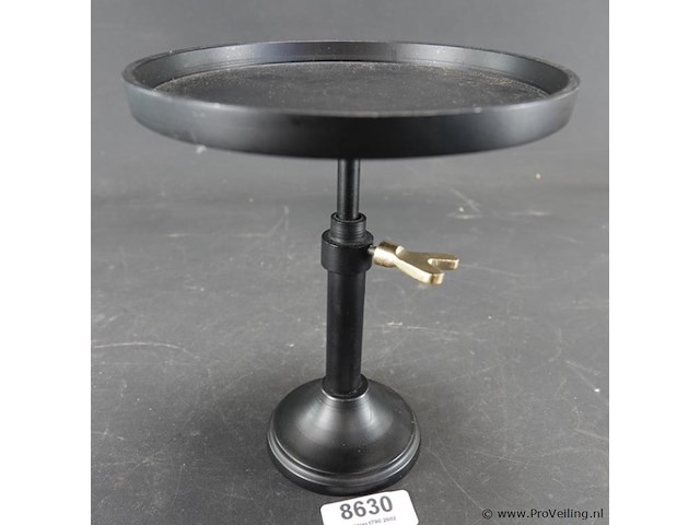 Rivièra maisonin hoogte verstelbaar ijzeren taartplateau - afbeelding 1 van  5