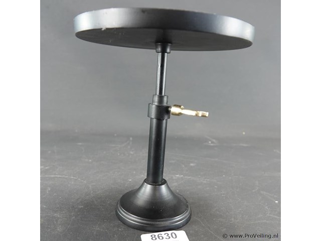 Rivièra maisonin hoogte verstelbaar ijzeren taartplateau - afbeelding 2 van  5