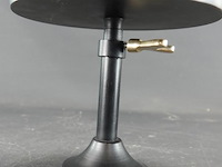 Rivièra maisonin hoogte verstelbaar ijzeren taartplateau - afbeelding 4 van  5