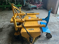 Riwal hydraulische veegmachine met driepuntsaankoppeling - afbeelding 14 van  17