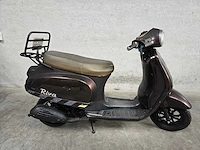 Riya - bromscooter - sunny - 4t 45km uitvoering dgv32g - afbeelding 2 van  7