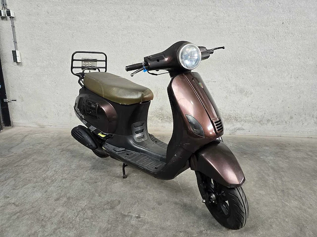 Riya - bromscooter - sunny - 4t 45km uitvoering dgv32g - afbeelding 4 van  7