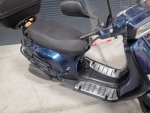 Riya - snorscooter - sunny-ii city qt-16 - scooter - afbeelding 12 van  12