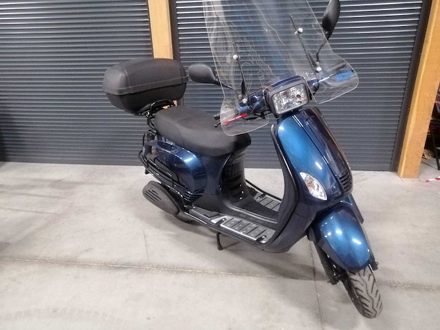 Riya - snorscooter - sunny-ii city qt-16 - scooter - afbeelding 2 van  12