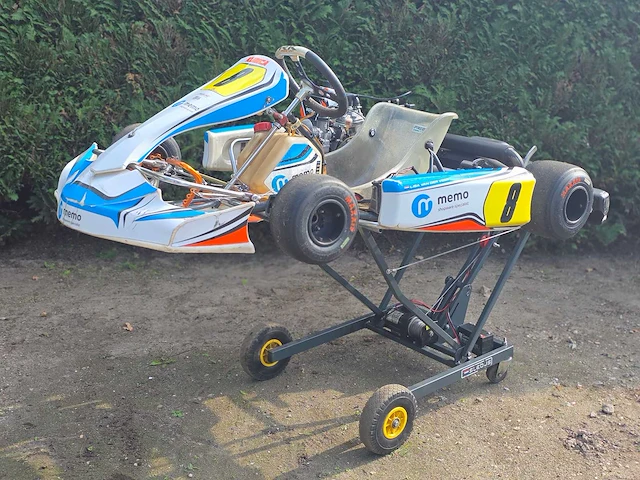 Rk racing kart - rk 30 - robert kubica - 125cc - elektrische schaarwagen - afbeelding 1 van  11
