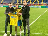 Rkc waalwijk gesigneerd voetbalshirt eredivisie 2024 met sjaal - afbeelding 7 van  14