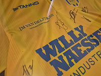 Rkc waalwijk gesigneerd voetbalshirt eredivisie 2024 met sjaal - afbeelding 13 van  14