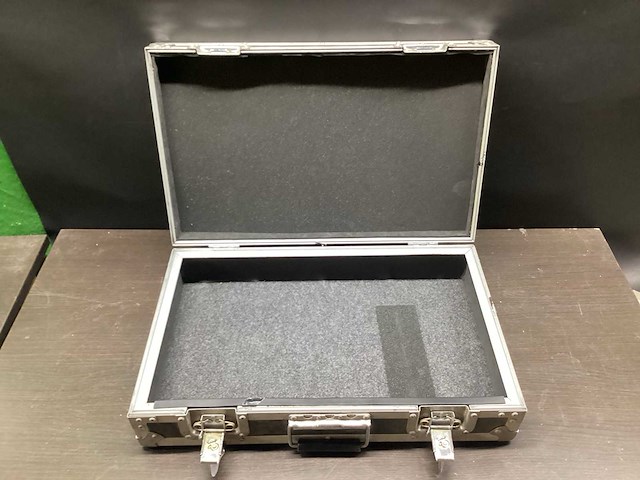 Road ready flightcase (4x) - afbeelding 3 van  3