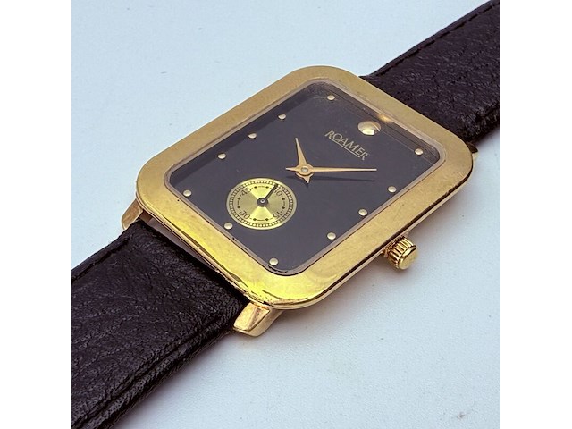 Roamer tank-model horloge met centrale seconde - afbeelding 2 van  8