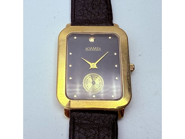 Roamer tank-model horloge met centrale seconde - afbeelding 3 van  8