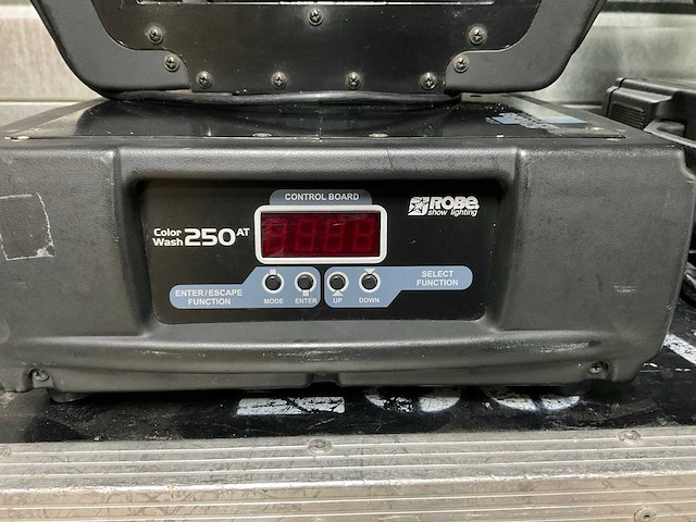 Robe color wash 250at moving heads (2x) - afbeelding 2 van  2