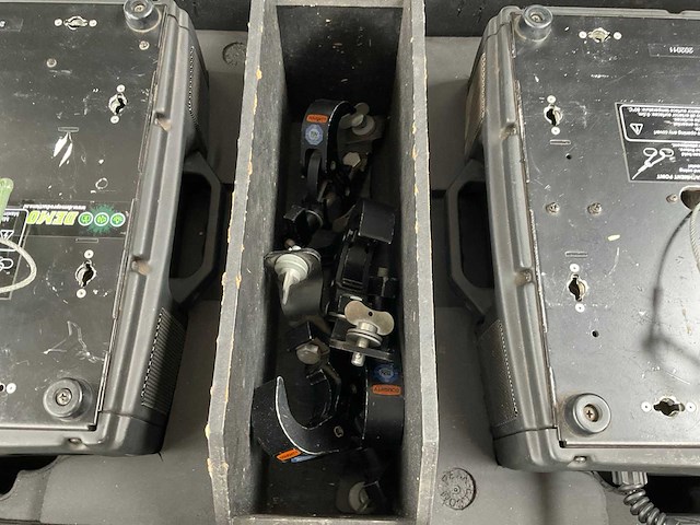 Robe colorwash 250at led-moving head (10x) - afbeelding 8 van  9