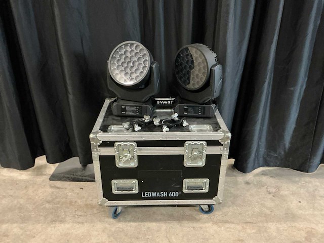 Robe led wash 600+ led-moving head (4x) - afbeelding 1 van  6